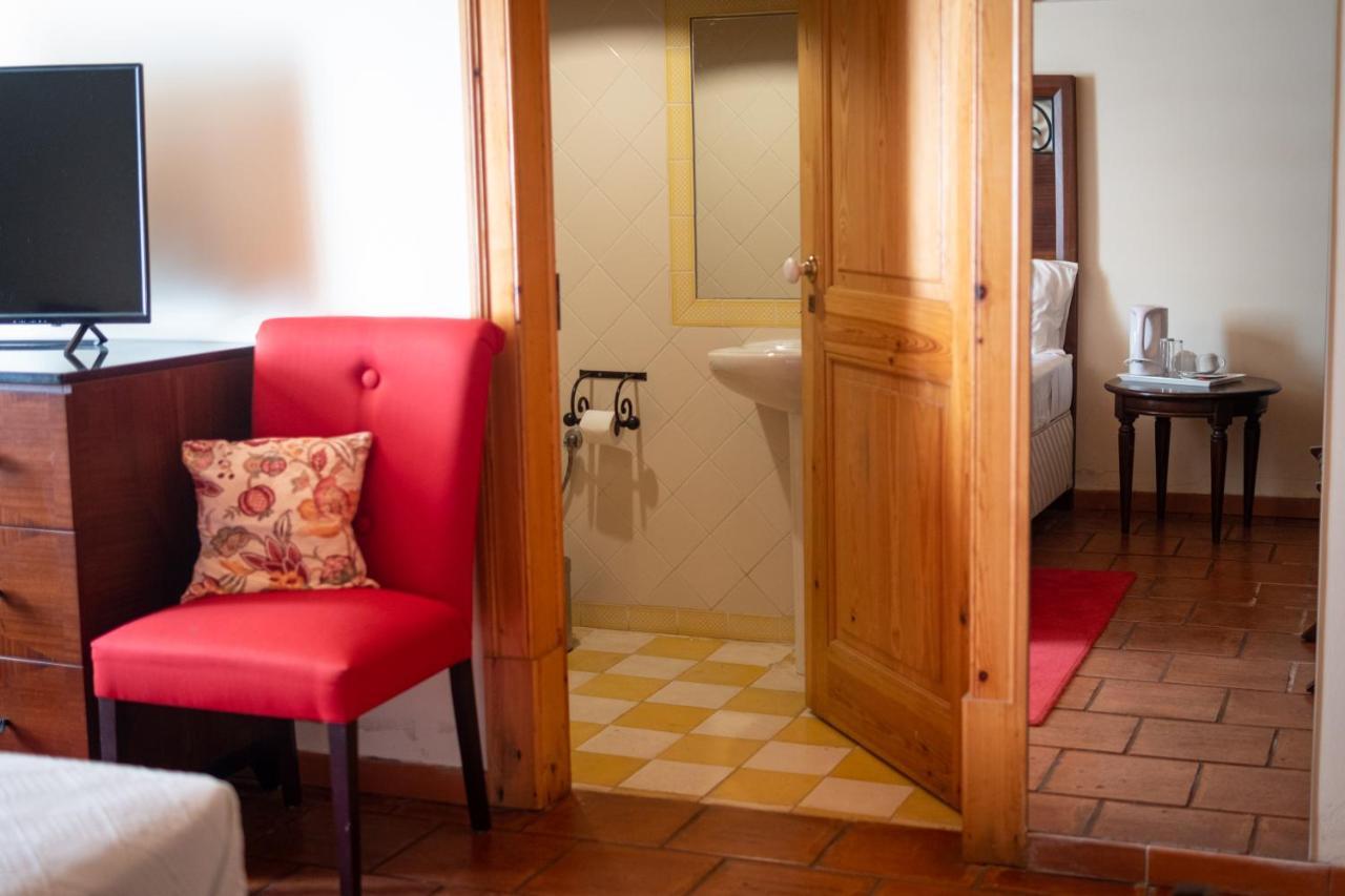Hotel Rural Quinta Do Juncal Serra d'El-Rei Екстериор снимка